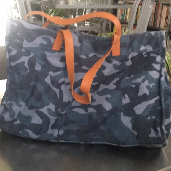 Pottery Barn Kids/ Camo/ Preppy/ Tote/ - Picture 2 of 7